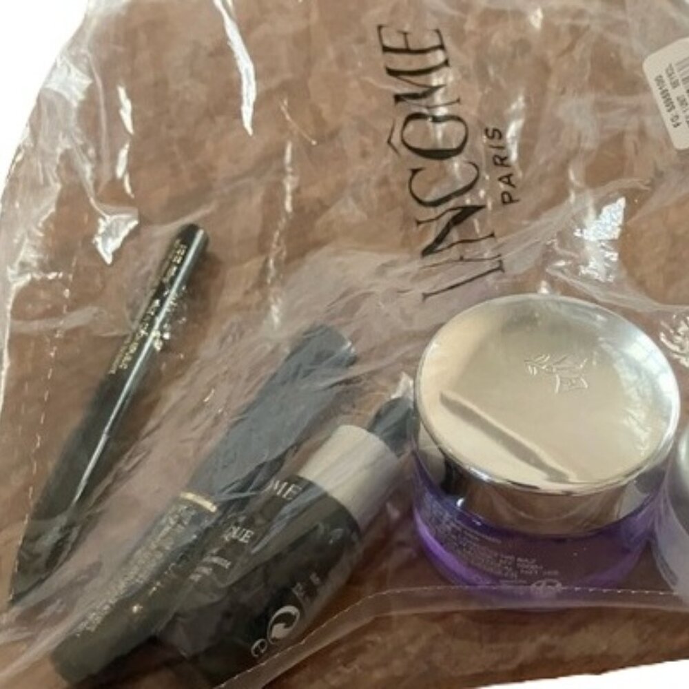 Reversible Lancome Gift Pouch WITH Cosmetics - Picture 3 of 6